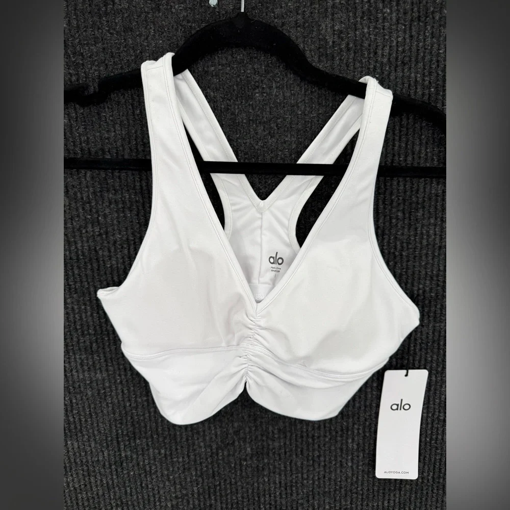 NWT Alo Yoga Wild Thing Bra‎ White Small